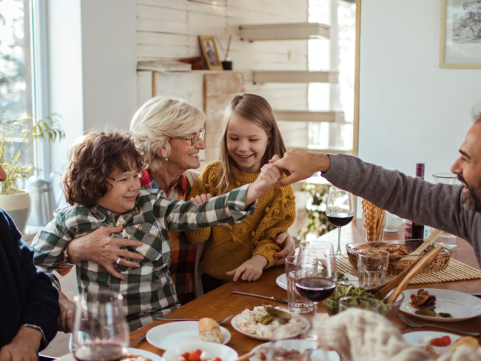 As winter approaches, many of us may struggle with vitamin D deficiency due to reduced sunlight exposure. This essential vitamin is crucial for bone health, immune function, and mood regulation. Here’s a guide to some delicious vitamin D-rich foods you can easily incorporate into your daily meals